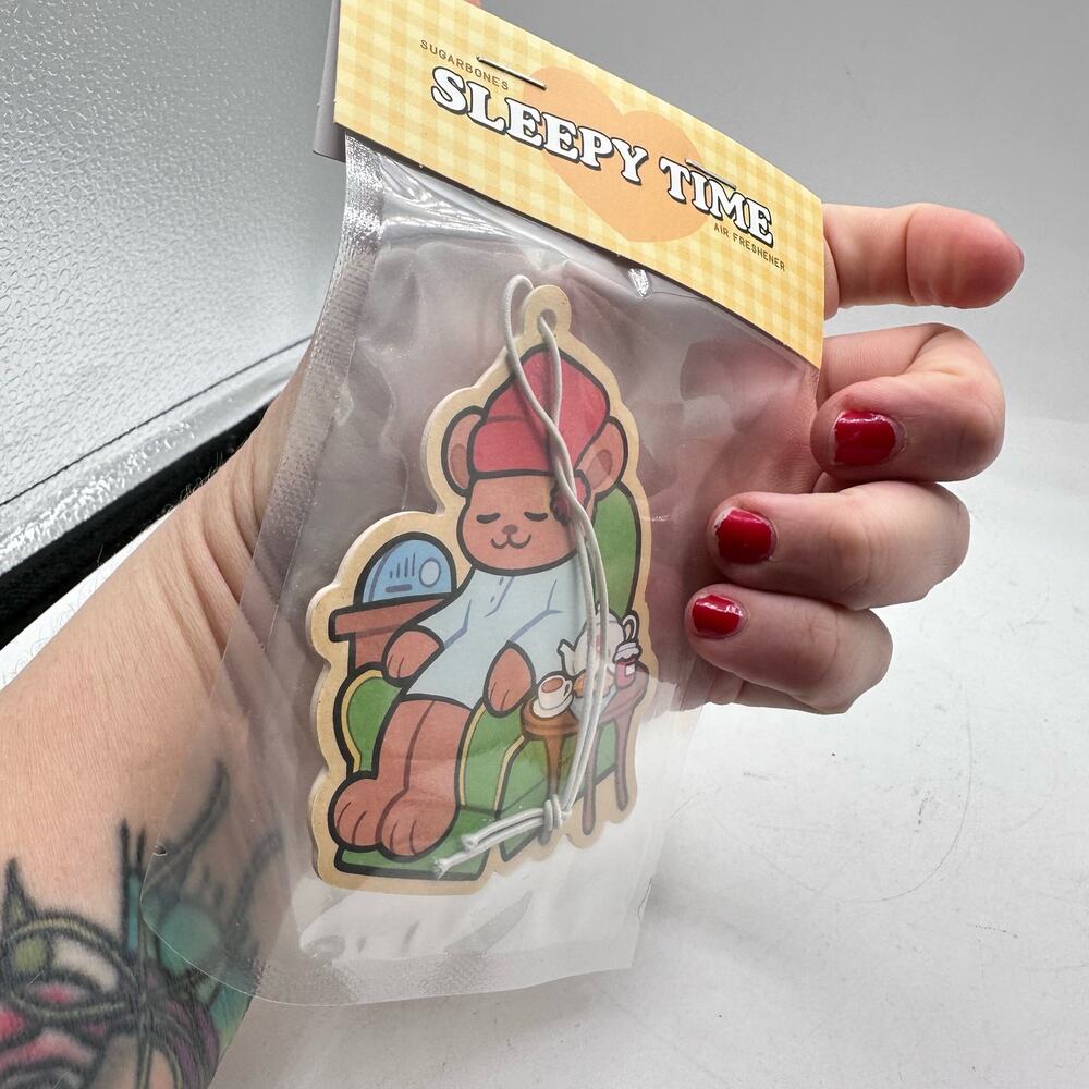 Sugarbones Sleepytime Bear Patreon Air freshener December 2023 - Picture 3 of 5
